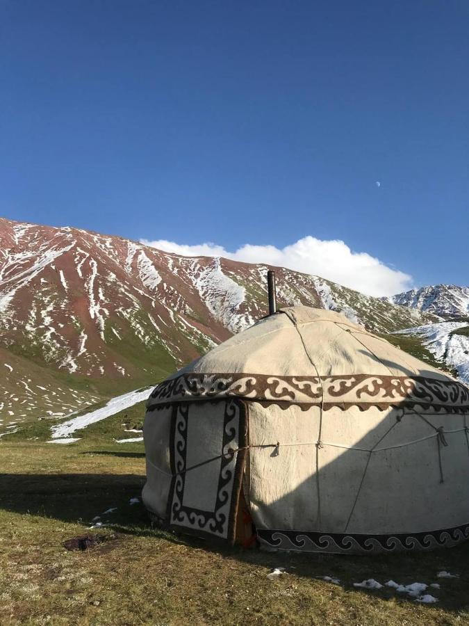 Hotel Pamir Nomad Yurt Camp Kara-Kavak Exterior foto